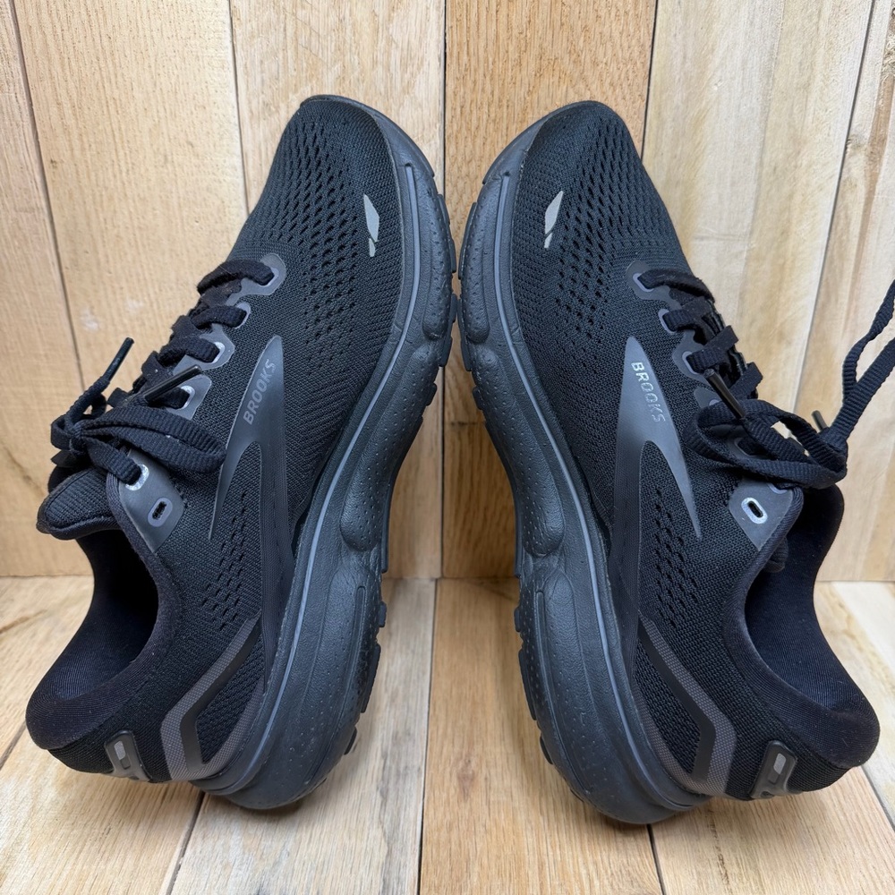 Brooks Women's Ghost 15 Running Shoes Black Size 6.5 Wide - Picture 6 of 10